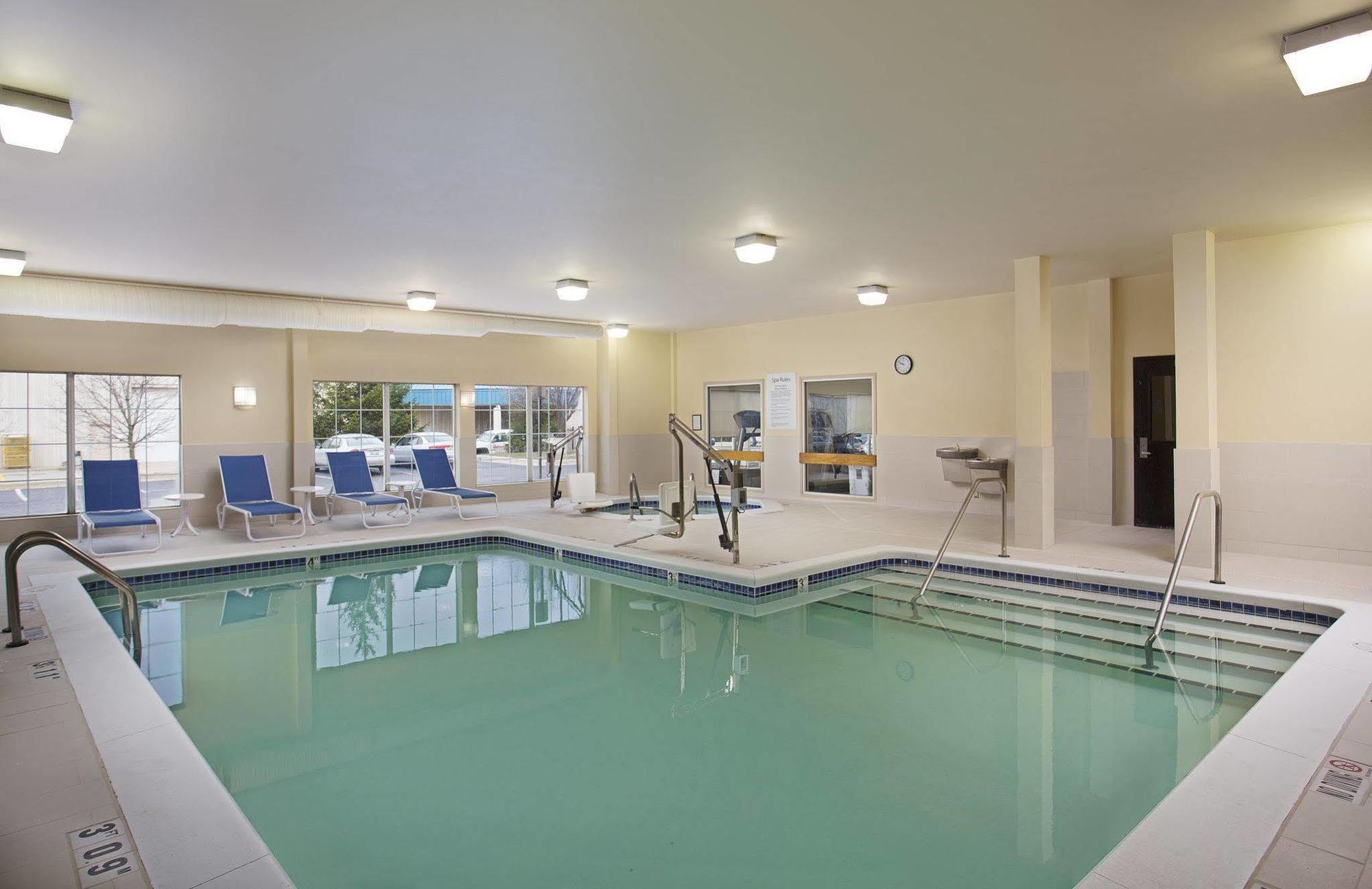 Holiday Inn Grand Rapids-Airport By Ihg Luaran gambar